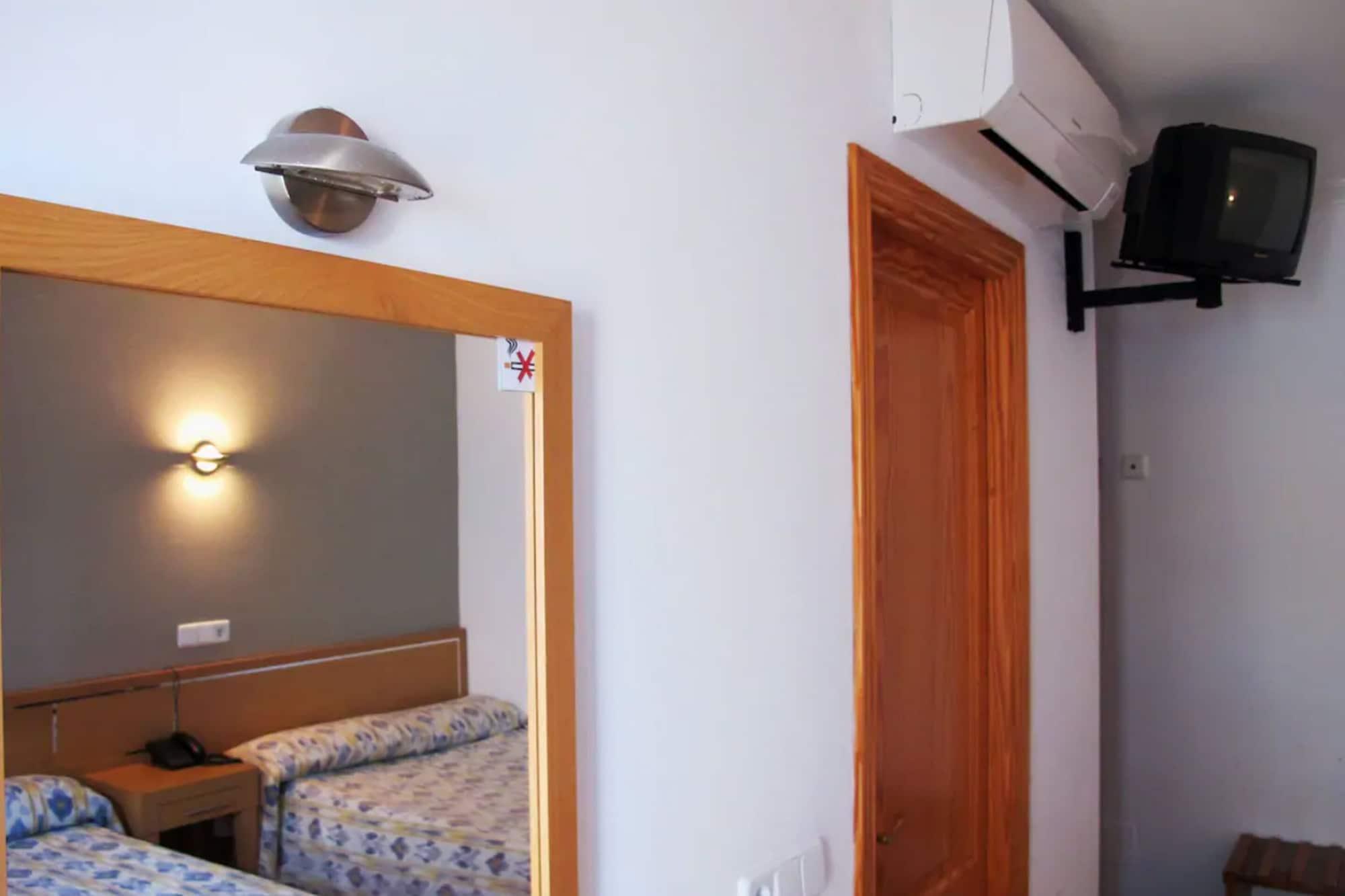 Hotel Bellavista Кала Ратхада Екстериор снимка