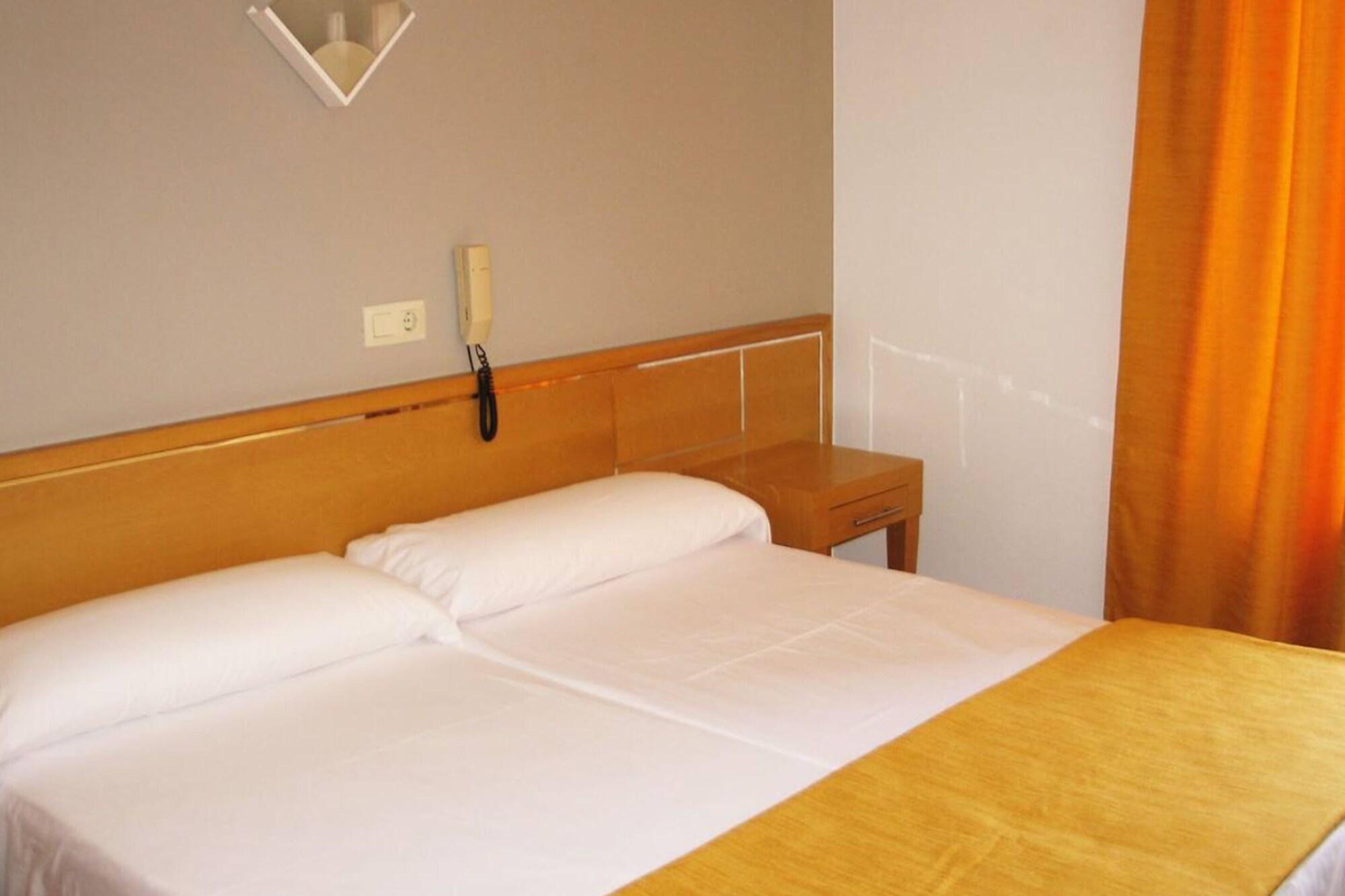 Hotel Bellavista Кала Ратхада Екстериор снимка