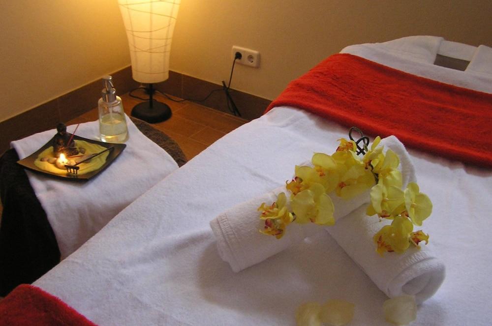 Hotel Bellavista Кала Ратхада Екстериор снимка